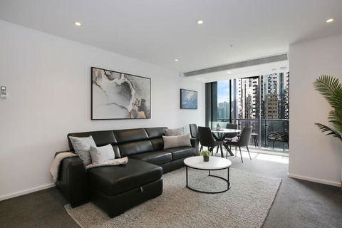 A Modern 2BR Apt With City Views FREE Parking - Accommodation Search 4