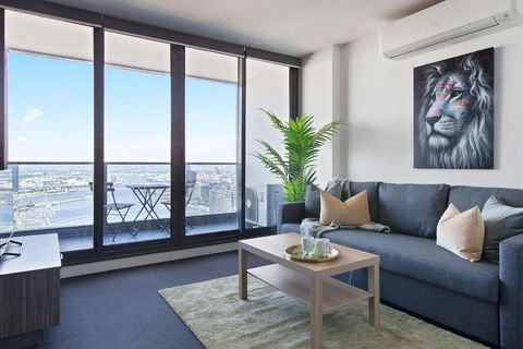A Modern 2BR Apt With Harbour Views FREE Parking - Accommodation Search 4