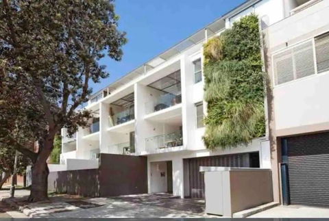 A Modern Two Bedroom Apartment! Quiet, Secure And 1 Minute Walk To Bondi Beach! - Accommodation Search 3