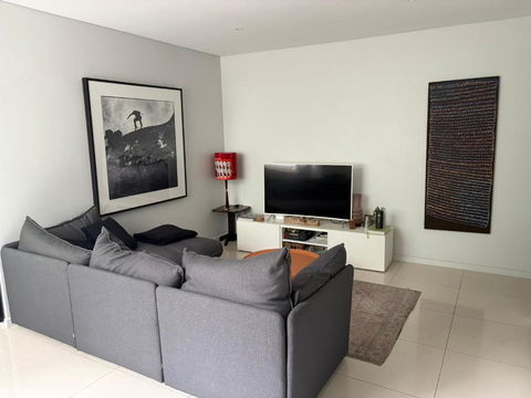 A Modern Two Bedroom Apartment! Quiet, Secure And 1 Minute Walk To Bondi Beach! - Accommodation Search 4
