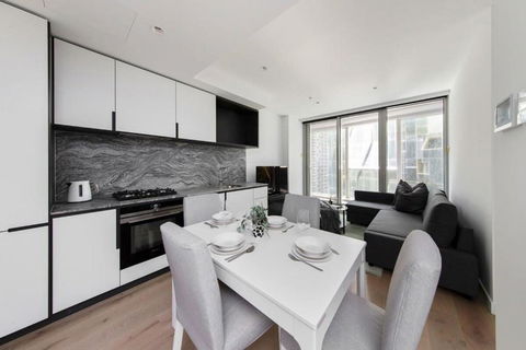 A Spacious & Lux Apt For 5 Next To Southern Cross - Accommodation Search 3