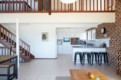 A Stones Throw At Mollymook Beach - Accommodation Search 2