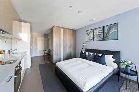 A Stylish & Comfy Studio Next To Southern Cross - Accommodation Search 4