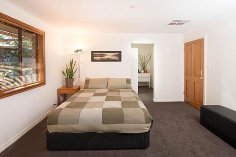 A Suite Spot In The Hills - Accommodation Search 1