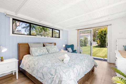 A Touch Of Paradise - House And Granny Flat - 4 Mins Walk To Callala Beach - Accommodation Search 4