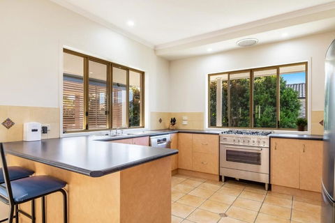 A Wave From It All - Lennox Head - Accommodation Search 3