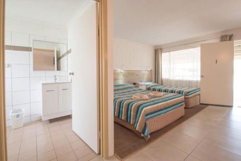 A & A Motel - Accommodation Search 3