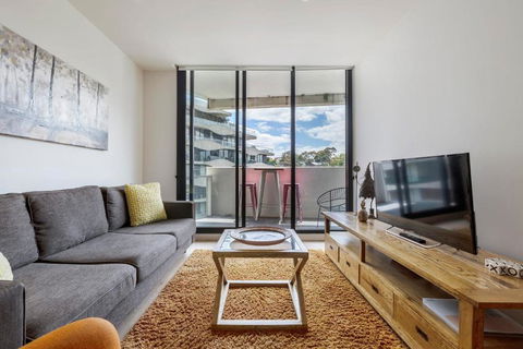 Abbotsford Short Stay Luxury Style & Location - Accommodation Search 0
