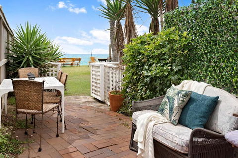 Absolute Beachfront 2BR Pet-Friendly Terrace - The Coachhouse - Accommodation Search 0