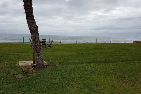 Absolute Beachfront 2BR Pet-Friendly Terrace - The Coachhouse - Accommodation Search 4