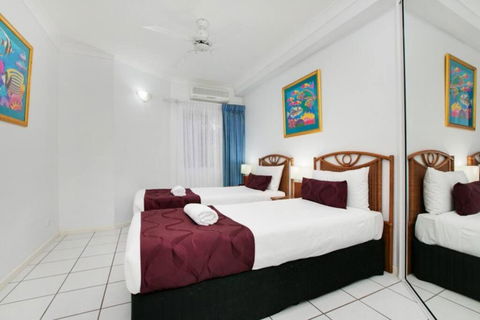 Absolute Beachfront Apartment - Accommodation Search 2