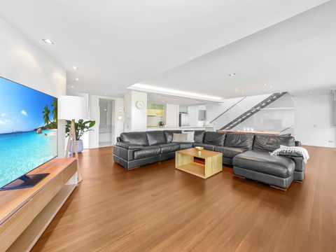 Absolute Beachfront Beach House With Amazing Views - Accommodation Search 4