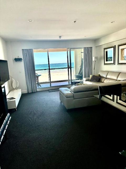 Absolute Beachfront At The Pier Glenelg - Accommodation Search 2