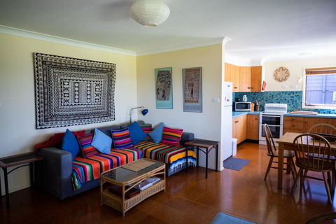 Absolute Beachfront Mollymook - Accommodation Search 1