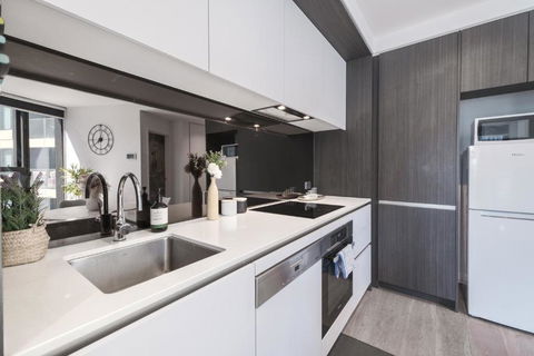 Absolute Luxury 1br Apt Mq Poolgym - Accommodation Search 4