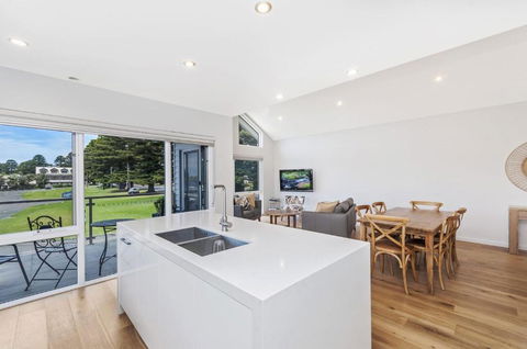 Absolute - Accommodation Search 4
