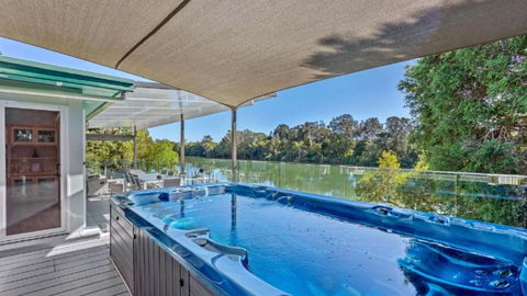 Absolute River Front House - Accommodation Search 0