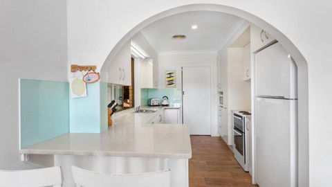 Absolute River Front House - Accommodation Search 3