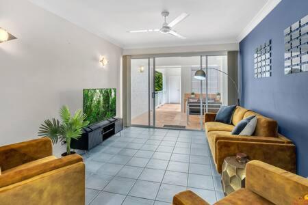 Absolute Superb Location Ocean Views Beachfront - Accommodation Search 4
