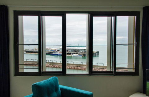 Absolute Waterfront Darwin - 1 Bedroom Apartments Over The Water - Accommodation Search 2