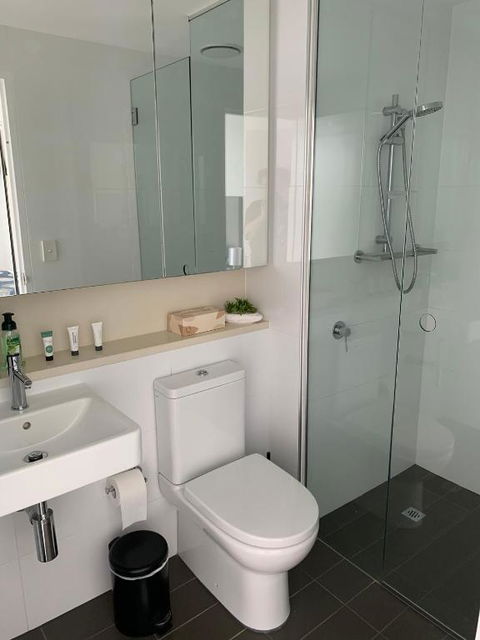 Absolute Waterfront Darwin - 1 Bedroom Apartments Over The Water - Accommodation Search 3