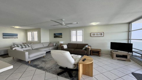Absolute Waterfront With Rooftop! - Accommodation Search 2