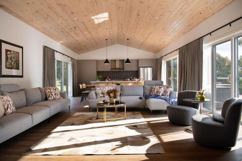 Acacia House - Accommodation Search 0