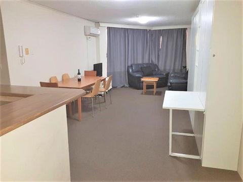 Accommodation Sydney - Kent Street Sydney CBD Top Floor 2 Bedroom Apartment With Balcony - Accommodation Search 4