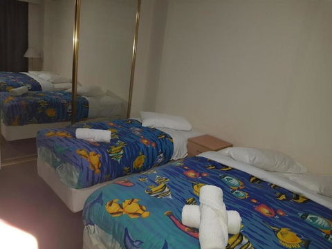 Accommodation Sydney - Kent Street Sydney CBD Top Floor 2 Bedroom Apartment With Balcony - Accommodation Search 0