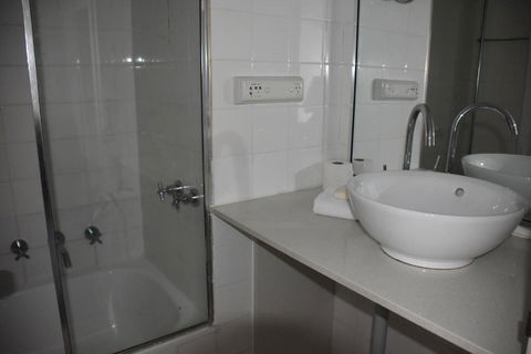 Accommodation Sydney City Centre Hyde Park Plaza Pet Friendly Studio With Balcony Apartment - Accommodation Search 3