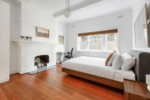 Acland Art Deco - Coastal Chic By St Kilda Beach - Accommodation Search 3
