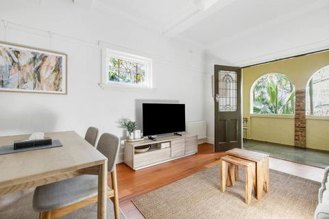 Acland Art Deco - Coastal Chic By St Kilda Beach - Accommodation Search 4