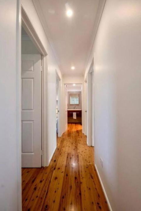Acreage Near Currumbin Beach - Accommodation Search 3