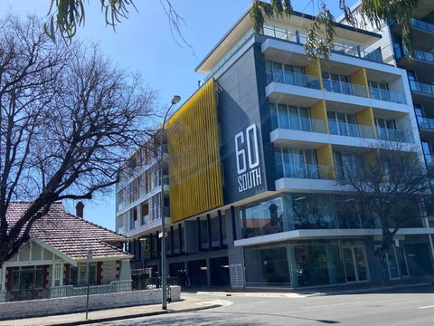 Adelaide CBD Bluebird Apartment - Accommodation Search 0