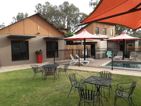 Adelphi Apartment 2- Poolside Or Apartment 2A- King Studio - Accommodation Search 0