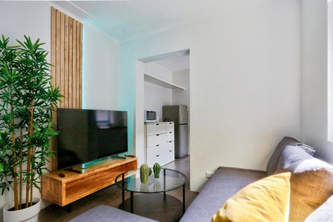 Affordable 2 Bedroom House Surry Hills 2 E-Bikes Included - Accommodation Search 1