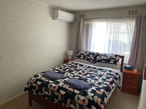 Affordable Inglewood Apartment+Pool - Accommodation Search 1