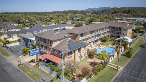 Affordable, Pool, Spa, Beach, Bbq, Sleeps 4 - Accommodation Search 4
