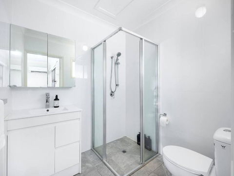Affordable Studio Steps From UQ Shops And Transit - Accommodation Search 4