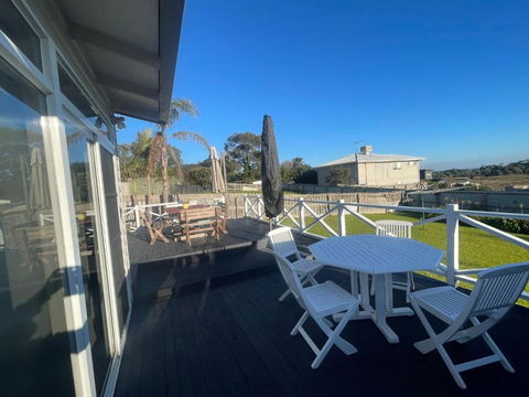 Ahoy Family Beach Escape - Accommodation Search 0