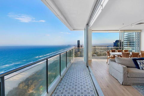 Air On Broadbeach 2 Level Private Apartment - CoastHM - Accommodation Search 2