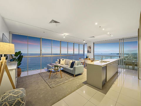Air On Broadbeach - Accommodation Search 4