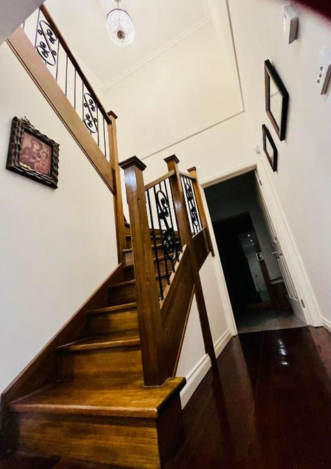 A Beautiful Home - Accommodation Search 2