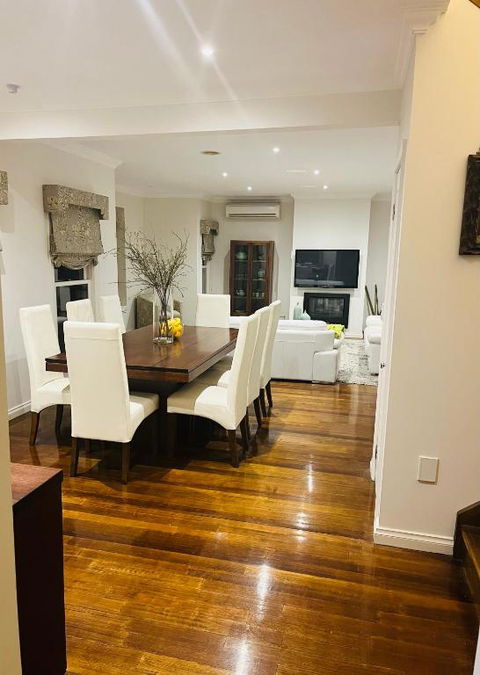 A Beautiful Home - Accommodation Search 0