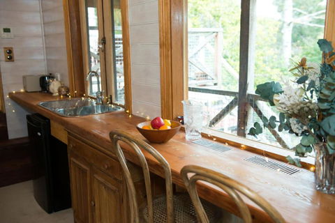Adelaide Hills Camellia Cottage Wifi - Accommodation Search 4
