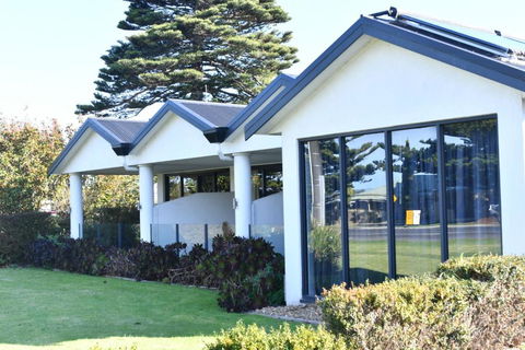 A1 Motels And Apartments Port Fairy - Accommodation Search 4