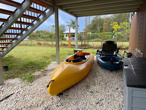 ABSOLUTE BEACHFRONT Port Stephens - Pindimar Beach House - Accommodation Search 4