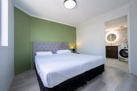 Abbey On Roma Hotel & Apartments - Accommodation Search 3