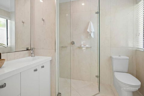Affordable Luxury By The River - Accommodation Search 1