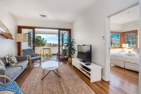 A Perfect Stay - Quiksilver Apartments The Pass - Accommodation Search 3